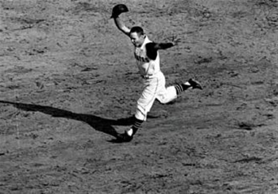 Bill Mazeroski, Pirates Hall of Fame second baseman and Pittsburgh sports icon, dies at 89