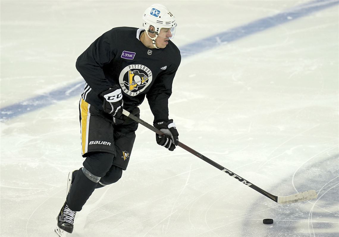 Can we officially say that Sidney Crosby and Evgeni Malkin are the #1  dynamic duo of all-time? #crosby #malkin #penguins @DailyFaceoff, image size:1140x797