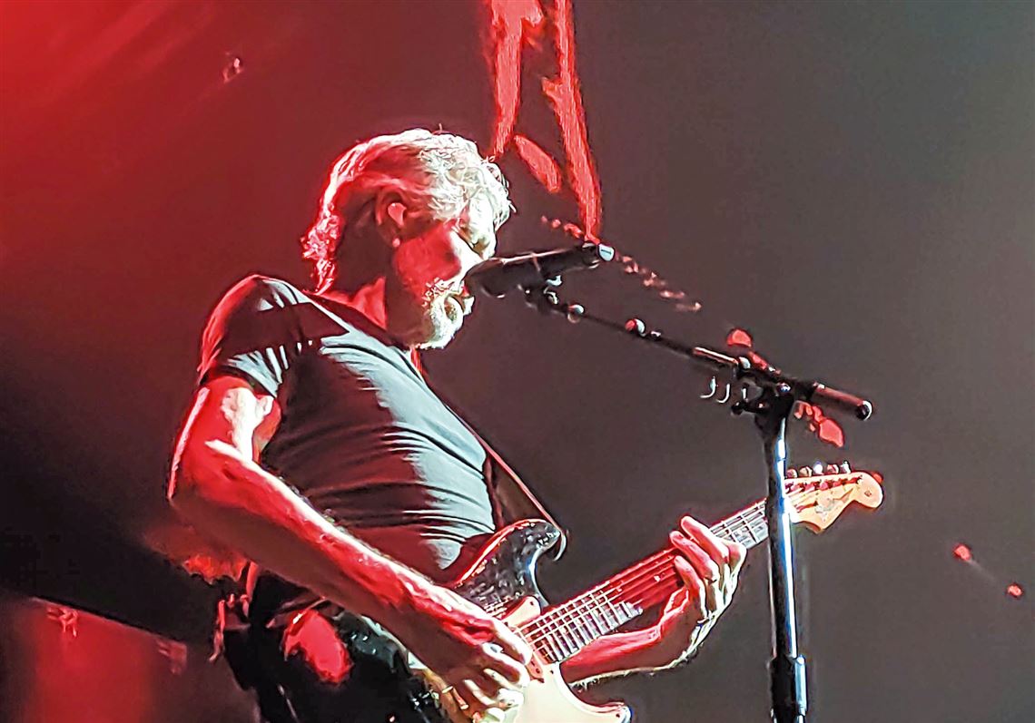 Review: Roger Waters drives home themes of war, poverty and