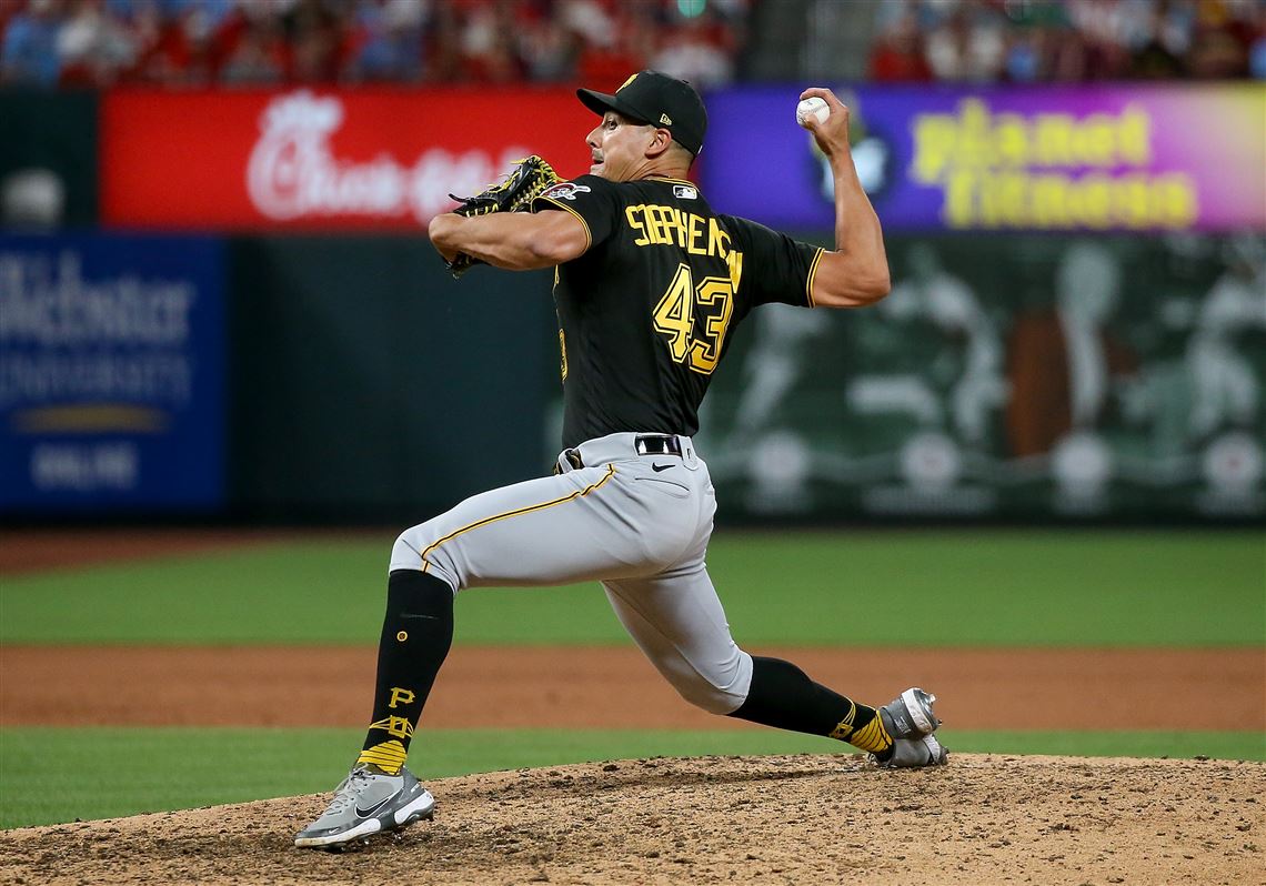 Pirates trade Robert Stephenson to Rays for minor league shortstop