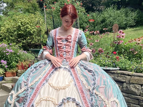 Color me Marie Antoinette: Pitt student recreates dress from French Court |  Pittsburgh Post-Gazette