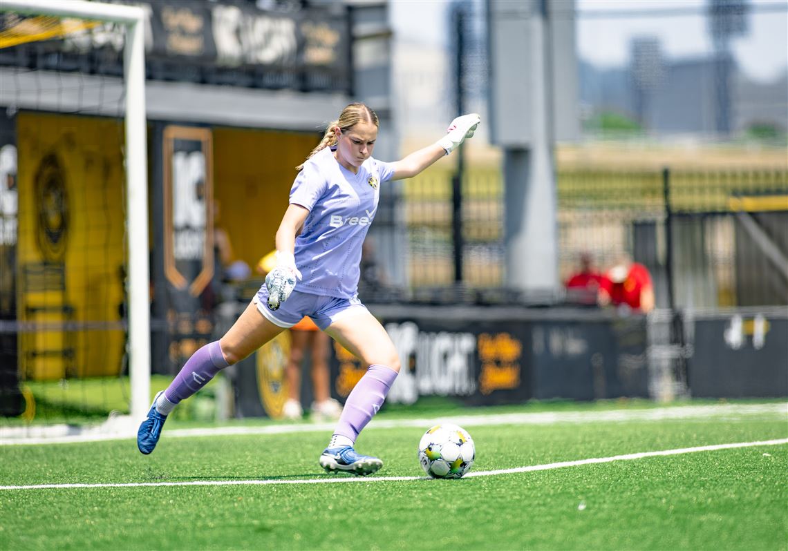 Pitt Riveters Controversial first-half goal dooms Riveters SC in playoff loss to ...