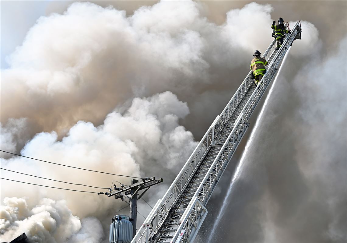 Massive fire rips through apartment building in Pittsburgh's Squirrel ...