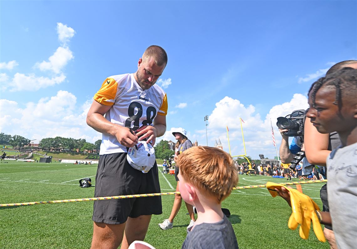 Pat Freiermuth means more to Steelers than production, but he can still  bounce back in Foxborough homecoming | Pittsburgh Post-Gazette