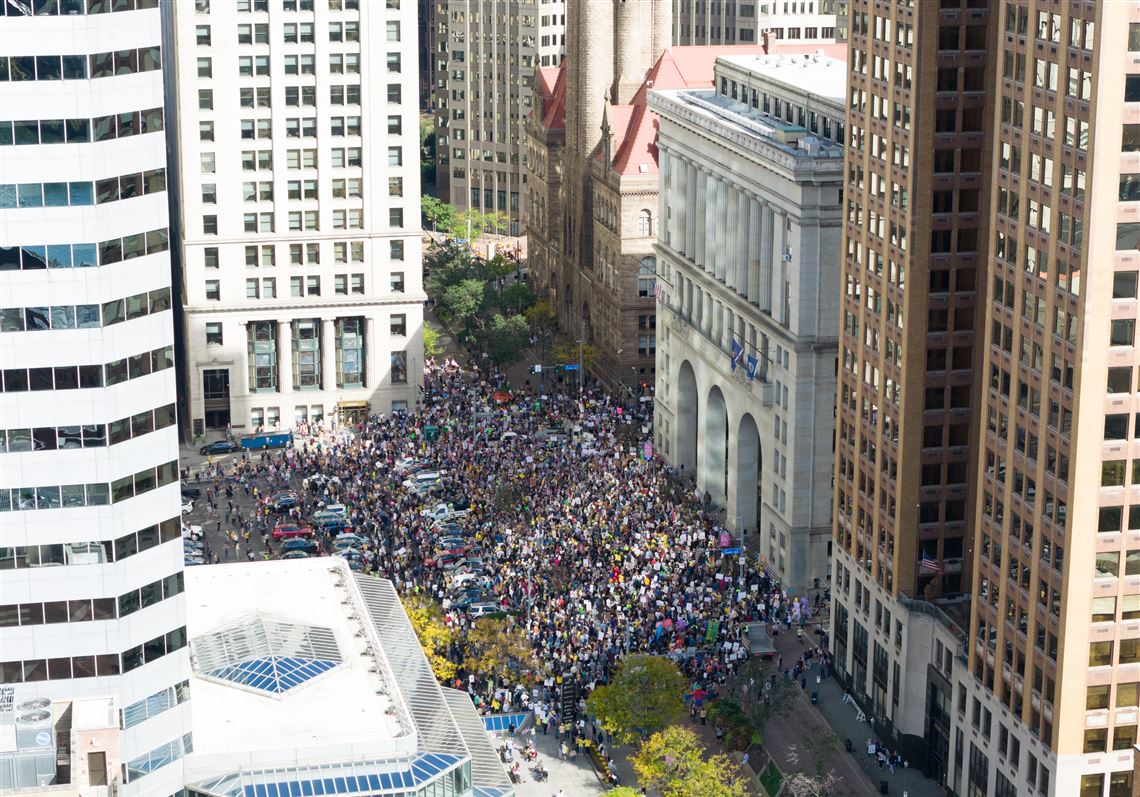 Pittsburgh Protest ‘No Kings’ protest in Pittsburgh: Thousands gather in Downtown amid ...