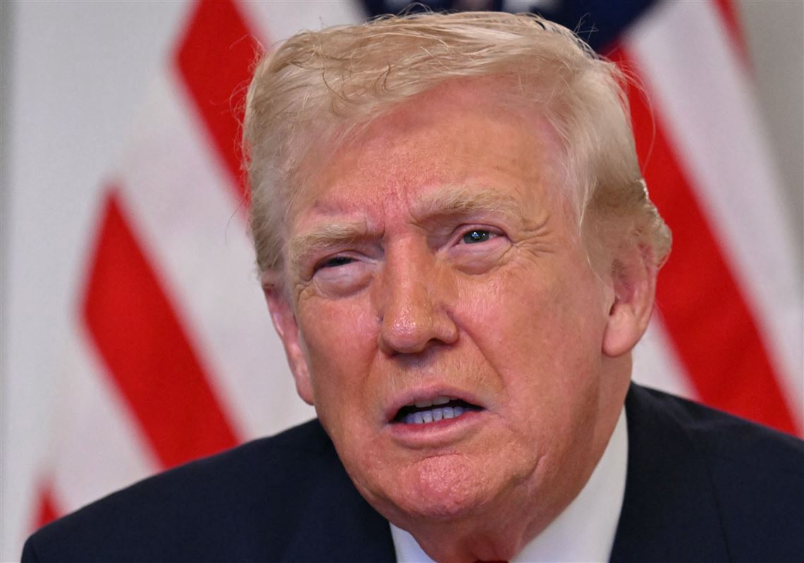 Trump sagt, Fluggesellschaften sollten den venezolanischen Luftraum als ...