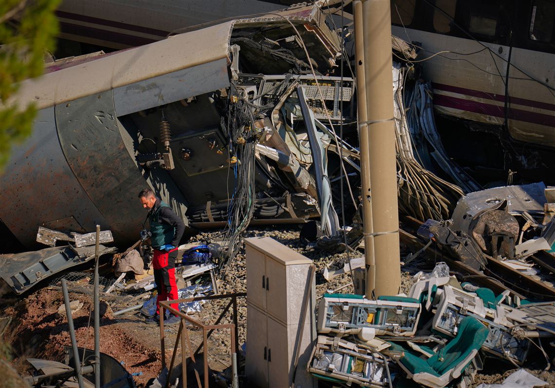 Spain begins 3 days of mourning for train wreck victims as death toll rises to 42