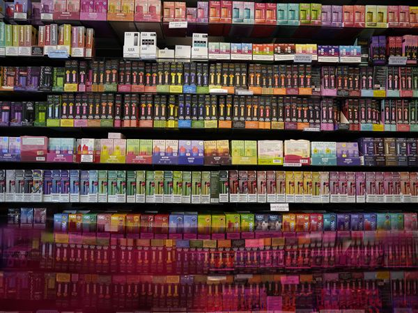 disposable vape ban press Disposable vapes ban to come into force in bid to improve health and cut  litter main image 0