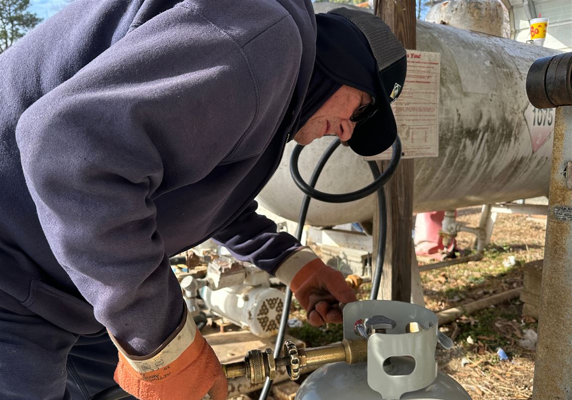 Tens of thousands face another arctic blast without power as East Coast preps for a new storm