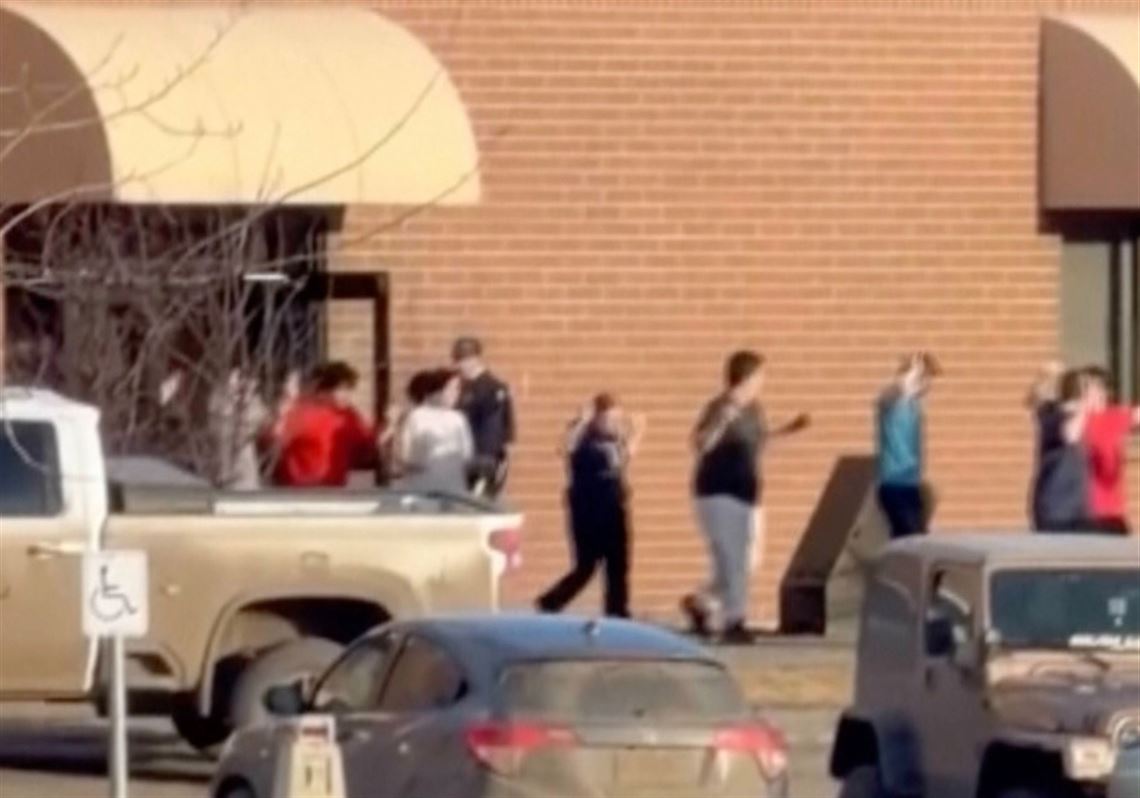 Shooter in Canada kills 9 people and injures 25 others at a school and home | Pittsburgh Post-Gazette