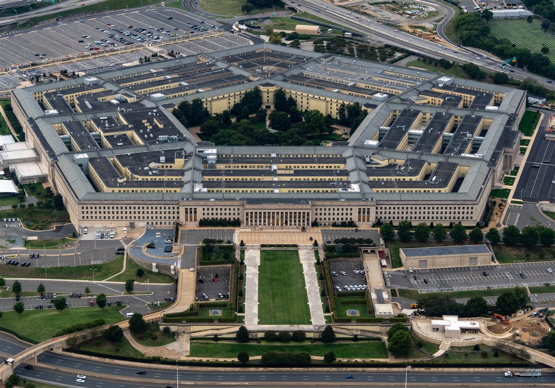 Fuerzas militares de EE. UU. atacan otro barco de drogas presunto en el Pacífico oriental, matando a 3