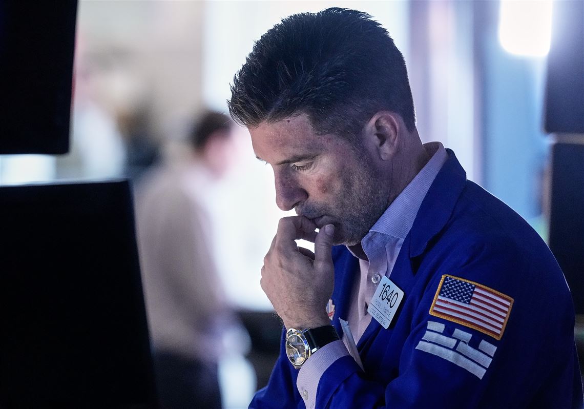 U.S. futures slip and world markets are mixed after the Supreme Court nixes Trump’s tariffs