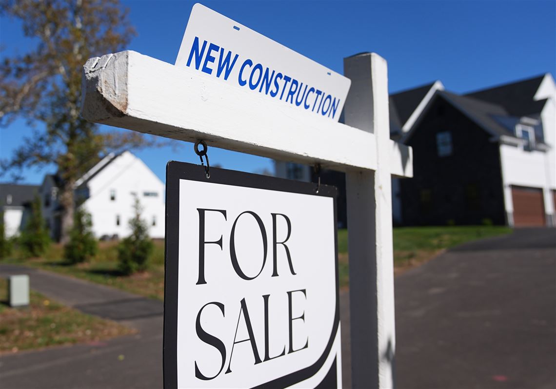 For the first time since 2022, average U.S. long-term mortgage rate dips ...