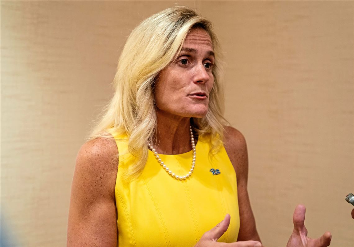 Informe: La ex AD de Pitt Heather Lyke forma parte de la cultura de intimidación en Syracuse