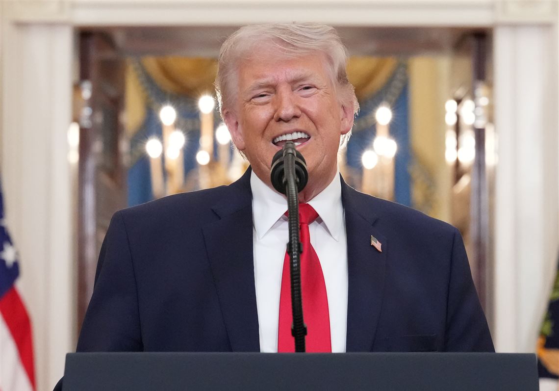 https://73f3e7d5672db1849e6c-6434aaf008a29447cc424990bc6a54a7.ssl.cf2.rackcdn.com/stories/202604010098/1140x_a10-7_cTC/APTOPIX-Trump-Iran-US-1-1_1775098941.jpg
