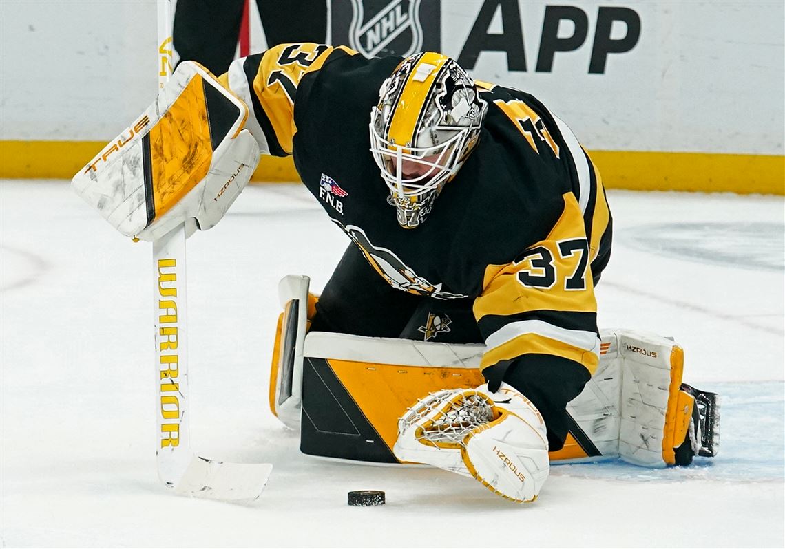 Alex Ovechkin scores in Capitals' victory against shorthanded Penguins