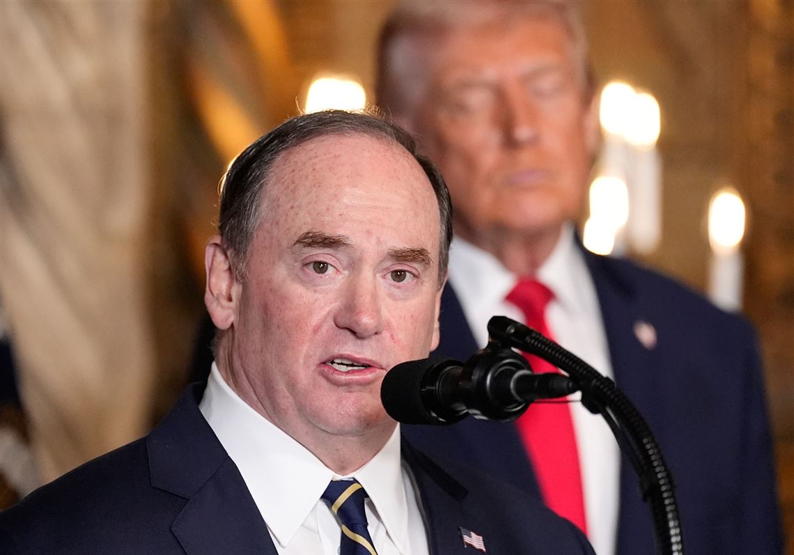 El Pentágono dice que el Secretario de la Marina John Phelan se va, en la última salida de un alto líder de defensa.