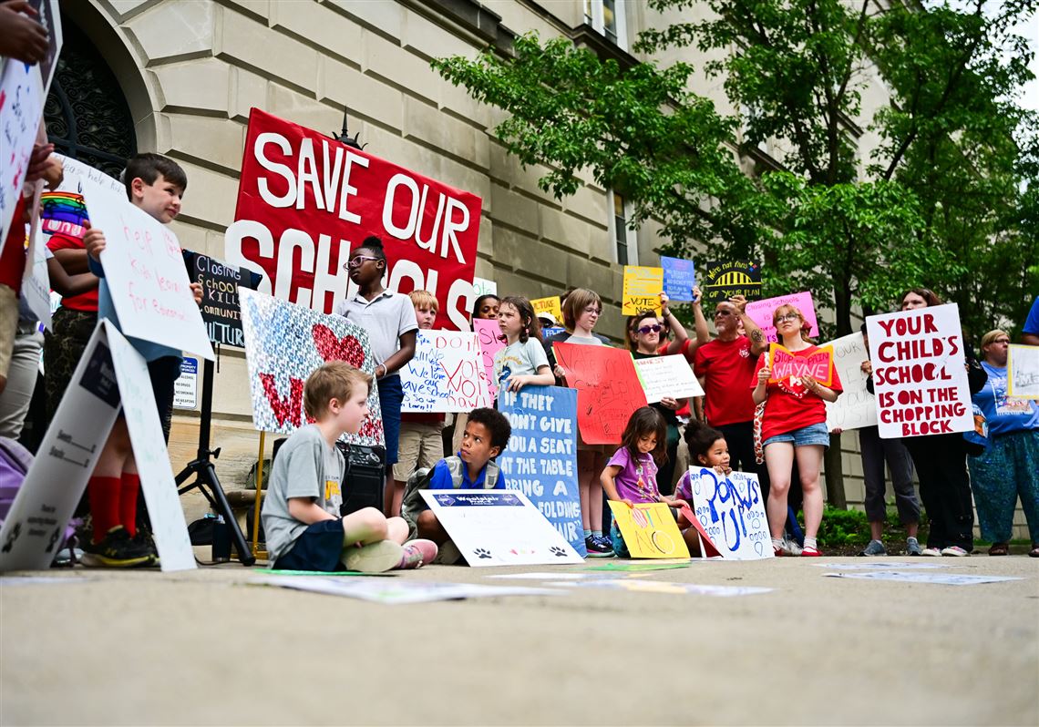 Dozens of speakers urge Pittsburgh Public Schools board to vote against closing 9 buildings