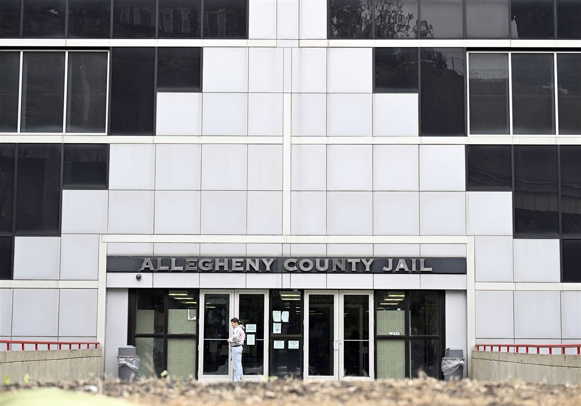 8 incarcerated men charged in death of fellow Allegheny County Jail inmate last month