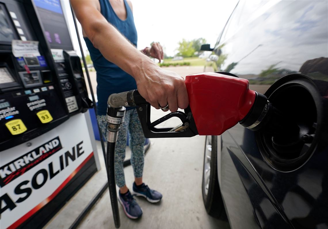 U.S. gas prices fall below $4 for 1st time since March, but still 25% ...