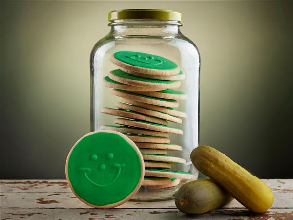 Eat'n Park introduces limited-edition Pickle Smiley Cookie