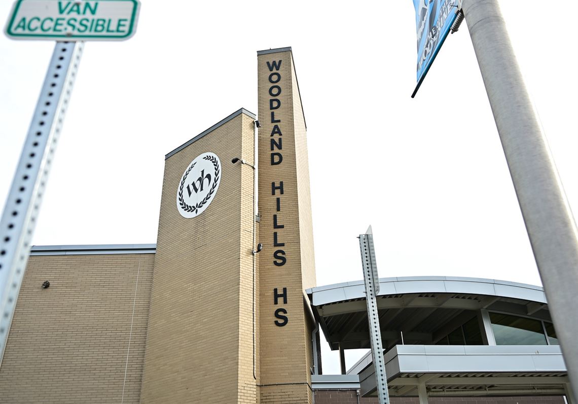 Woodland Hills names interim superintendent as monthslong saga over top leader continues