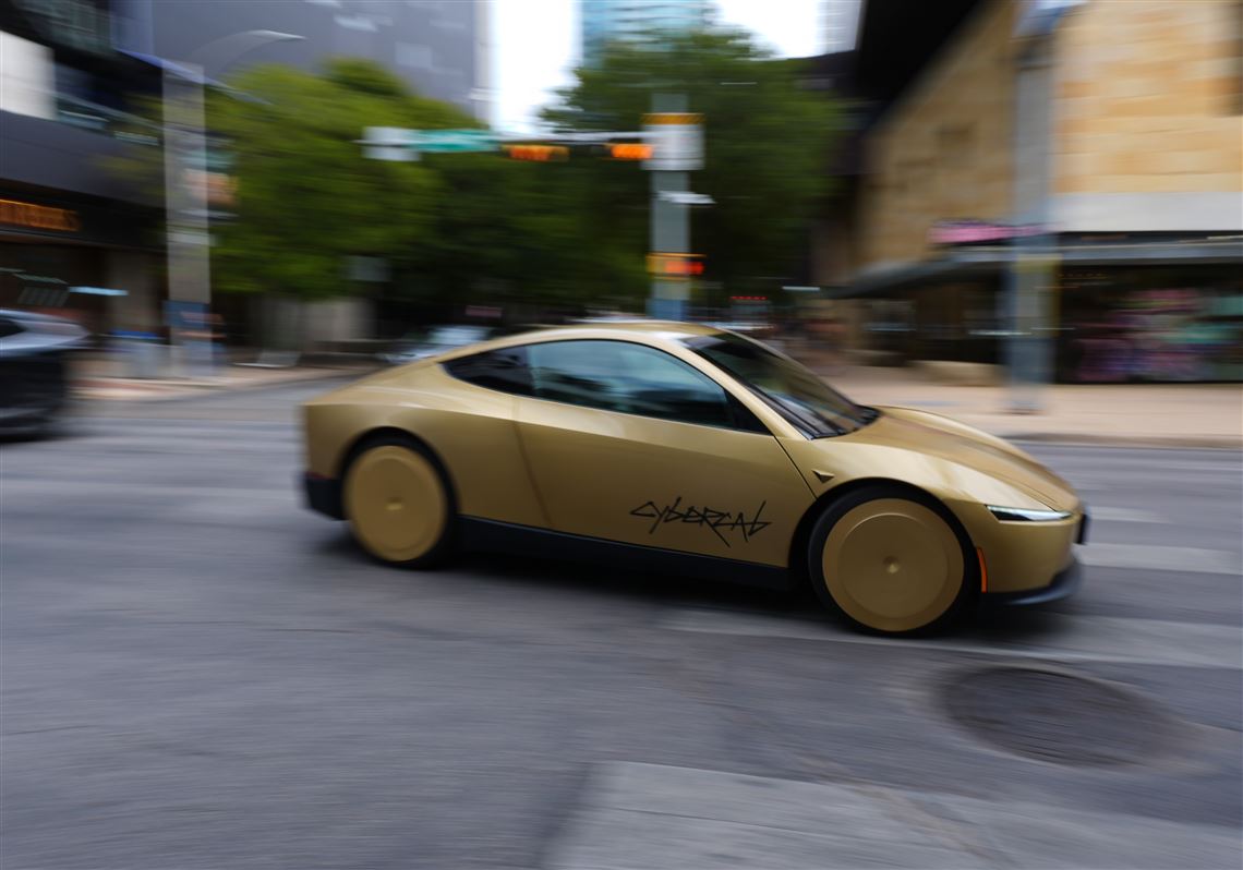 Feds open probe into Musk's steering-wheel-free taxis a day after he began offering rides in them