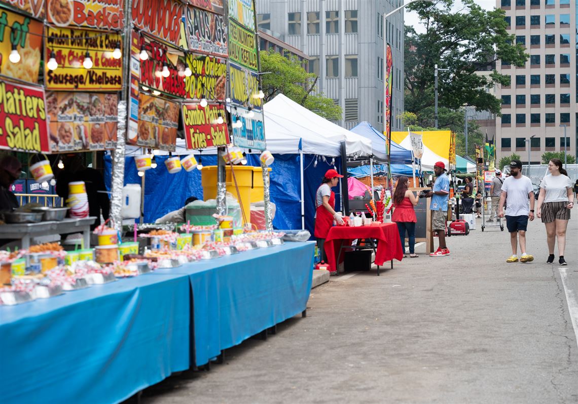 Downtown and on the North Shore, thousands celebrate the end-of-summer festivals, the start of football season — or maybe just dry weather