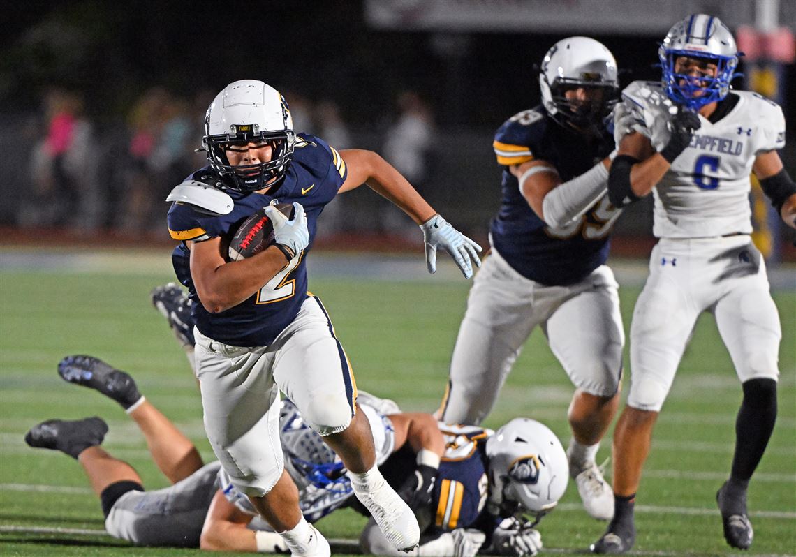 Norwin Giovanni Rothrauff (2) breaks free to score a touchdown against Hempfield in a Class 6A showdown at Norwin High School on Friday, Oct. 3, 2025.