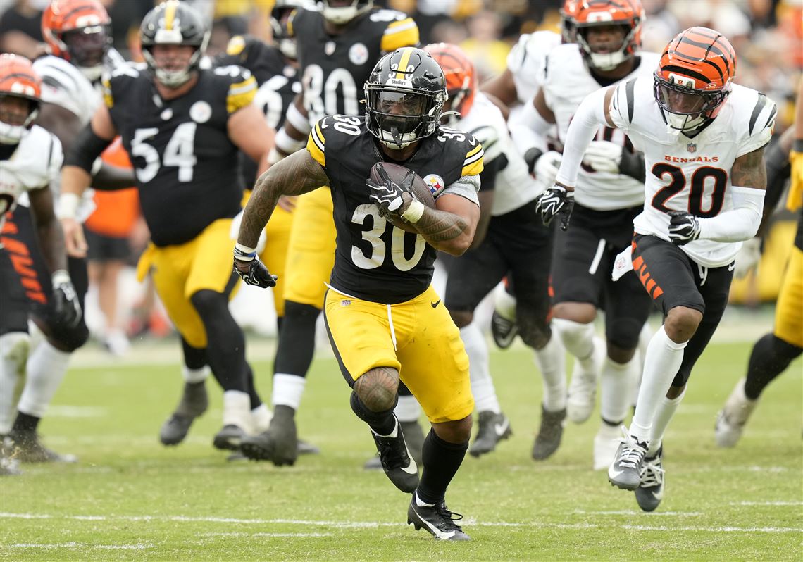 Jaylen Warren unexpectedly became a workhorse — and the Steelers’ best ...