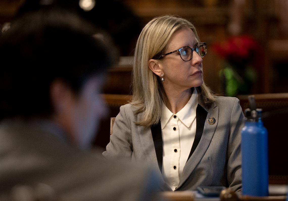 City leaders target breakdowns in oversight that some say helped lead to Pittsburgh's looming financial crisis