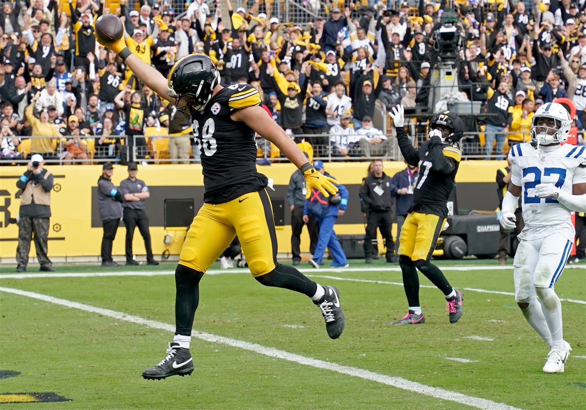 Pat Freiermuth keeps scoring in the red zone. Here’s how he did it — twice ...