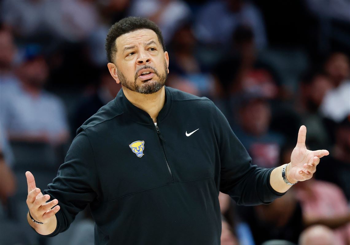 Jeff Capel tinkers with Pitt men's basketball rotation that includes 13 newcomers